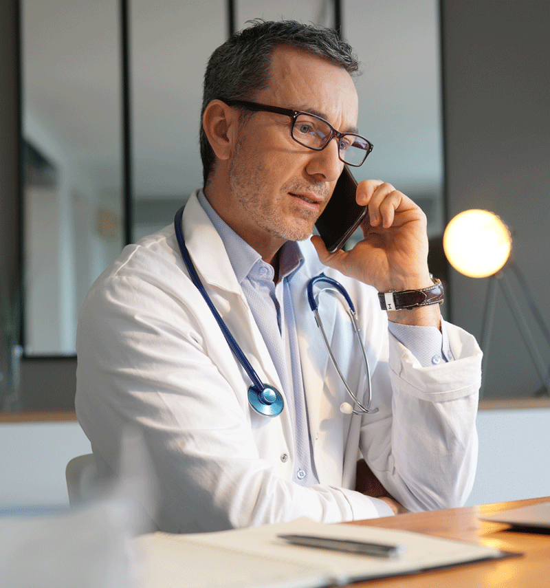 Doctor using Banyan Voice to make a call